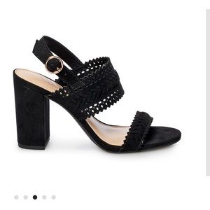 NIB Lauren Conrad Streusel Black Strappy Heel 10